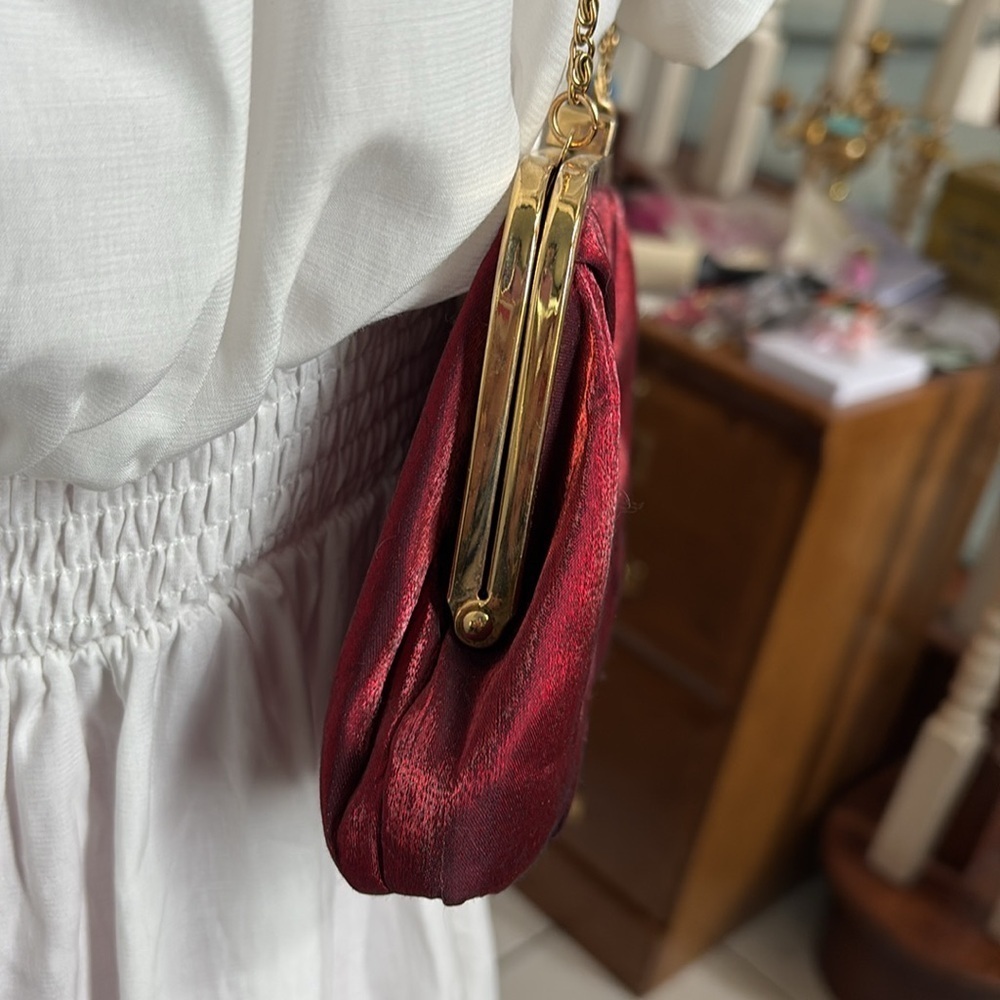 Revlon Flair Clutch shoulder bag NWT holiday / evening bag Padded Taffeta Red - Picture 5 of 15